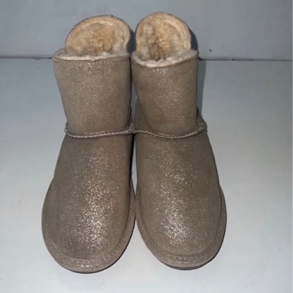 Bearpaw Natalia Fashion Boots size 3